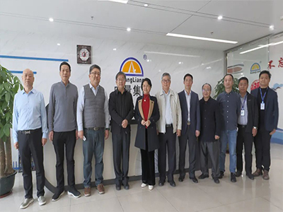 中国地理学会、广州大学辅导一行光临人生就是搏集团领导！